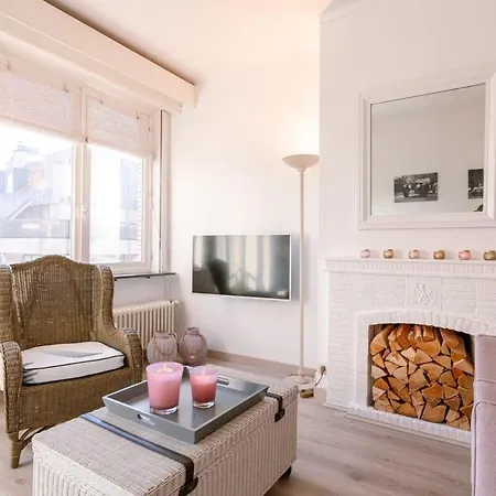 Huswell - Beautiful And Spacious With Side Seaview Appartement *