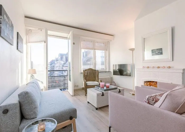 Apartment Huswell - Beautiful And Spacious With Side Seaview *