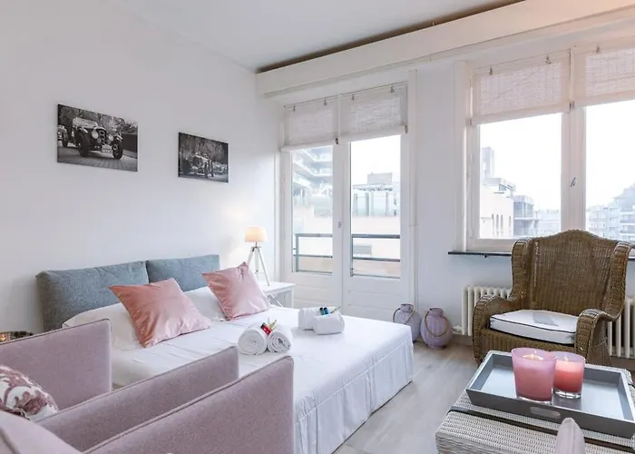 Apartament Huswell - Beautiful And Spacious With Side Seaview